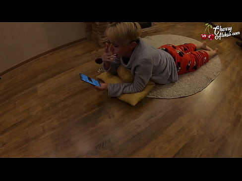 ❤️ Šialená blondínka fajčí obrovský penis a skáče na ňom - análny sex Super porno na sk.studiya-lpg-massazha-na-metro-vodnyj-stadion.ru ❌